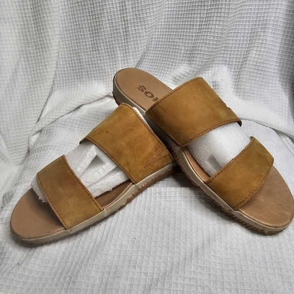 Sorel Tan Slide Sandals - Picture 5 of 11